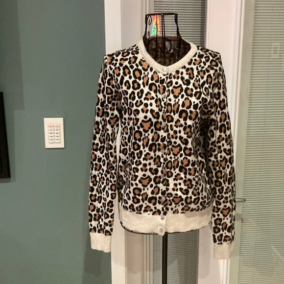 Sweater - Picture 1 of 4